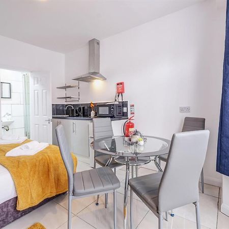 Fernbank Rooms Sudbury Hill, Harrow, Self-Contained Studios With En-Suite Harrow on the Hill Ngoại thất bức ảnh