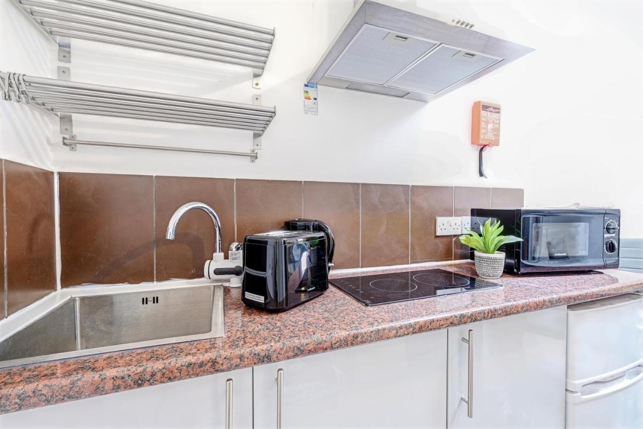 Fernbank Rooms Sudbury Hill, Harrow, Self-Contained Studios With En-Suite Harrow on the Hill Ngoại thất bức ảnh